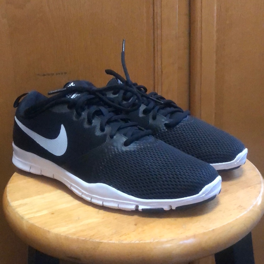 Nike Training Flex Essential TR Wmns 8